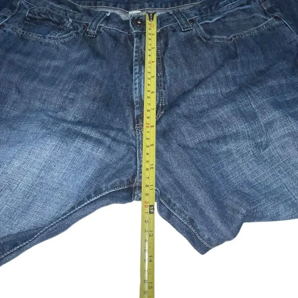 Flypaper Medium Wash‎ Straight Leg Jeans - Size 33x32